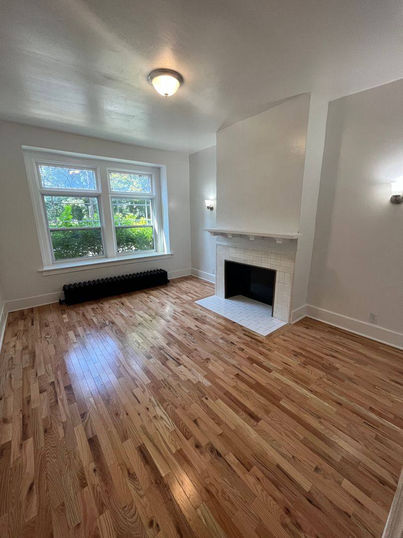 Apartment for rent at 159 College St, Buffalo, NY 14201
