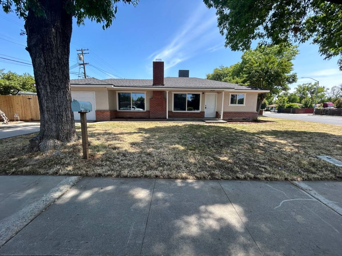 House for rent at 1404 Grape Ave, Modesto, CA 95350