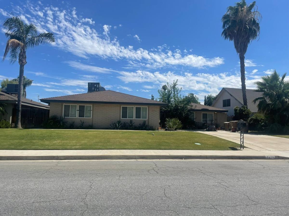 House for rent at 4513 Perris Way, Bakersfield, CA 93309