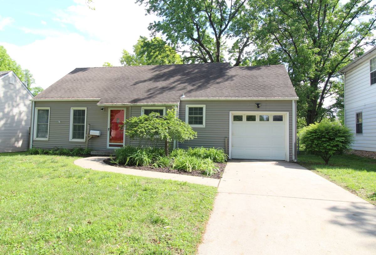 House for rent at 5017 W 50th Terrace, Mission, KS 66205