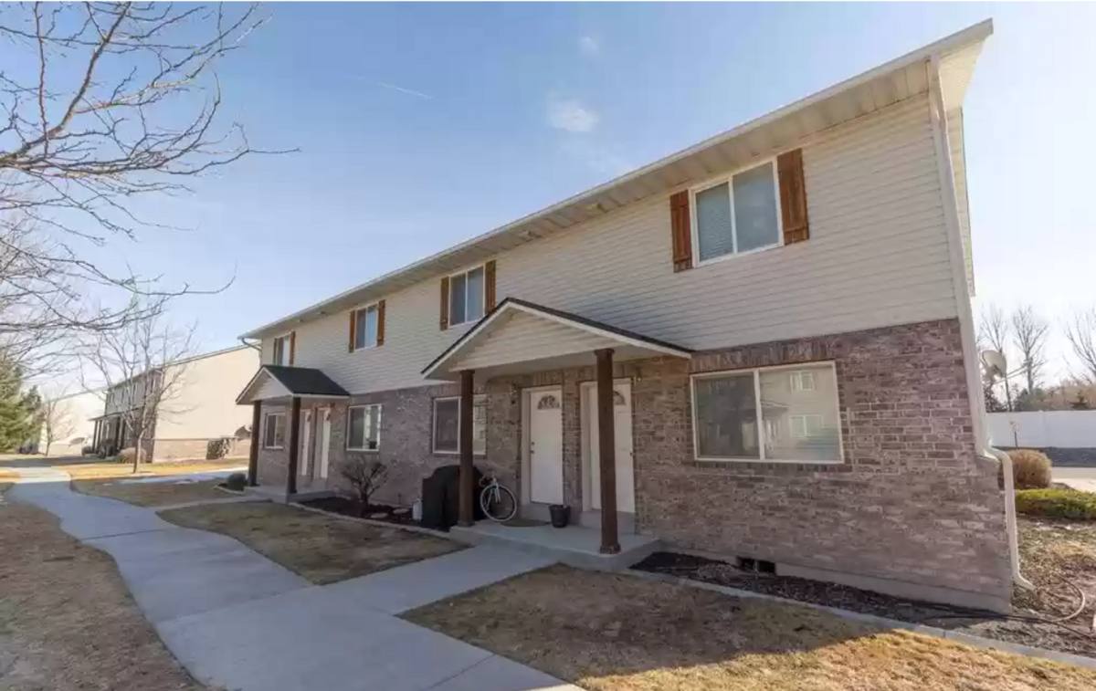 Townhouse for rent at 594 Sunflower, Rexburg, ID 83440