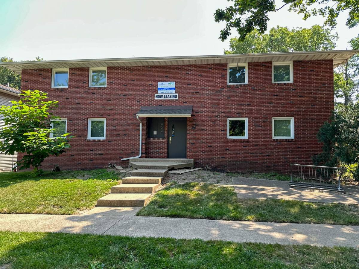 Apartment for rent at 404 S Urbana Ave, Urbana, IL 61801
