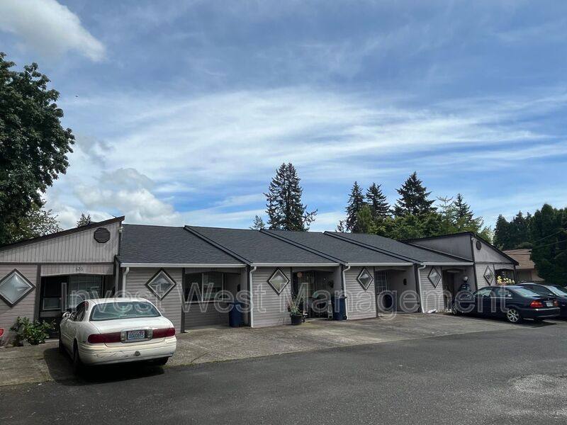 House for rent at 632 SE Russell St, Camas, WA 98607