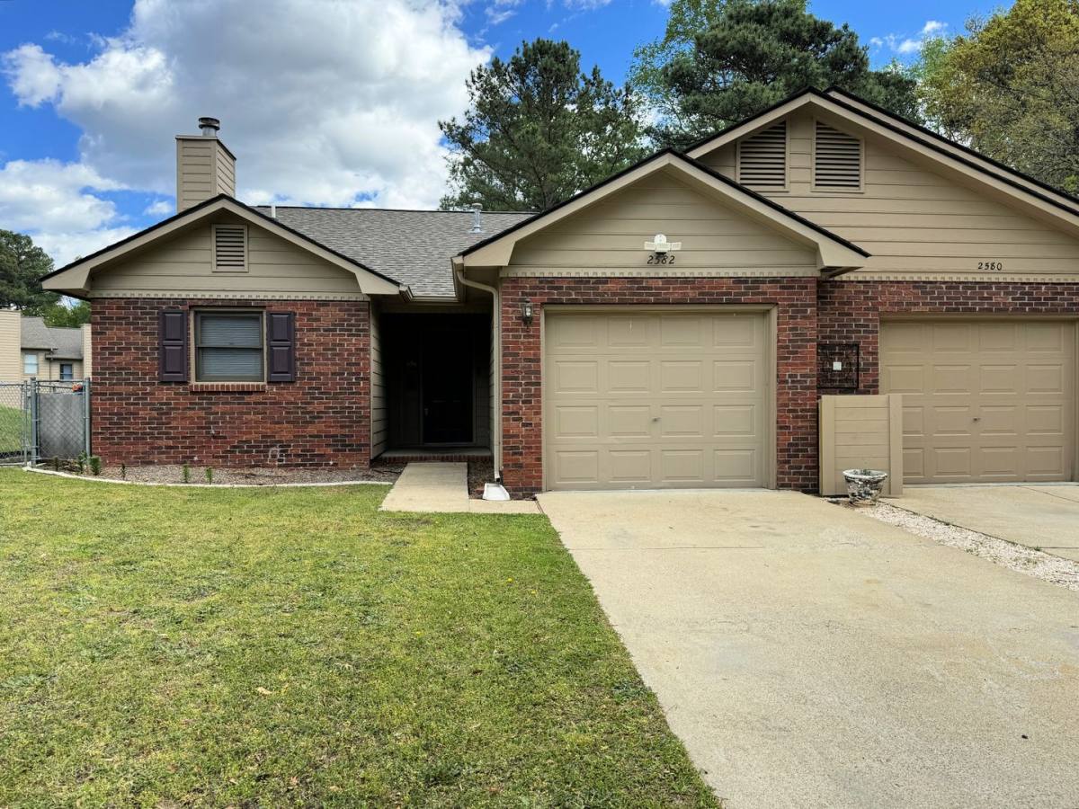 House for rent at 2582 Gotts Lane, Fayetteville, NC 28306