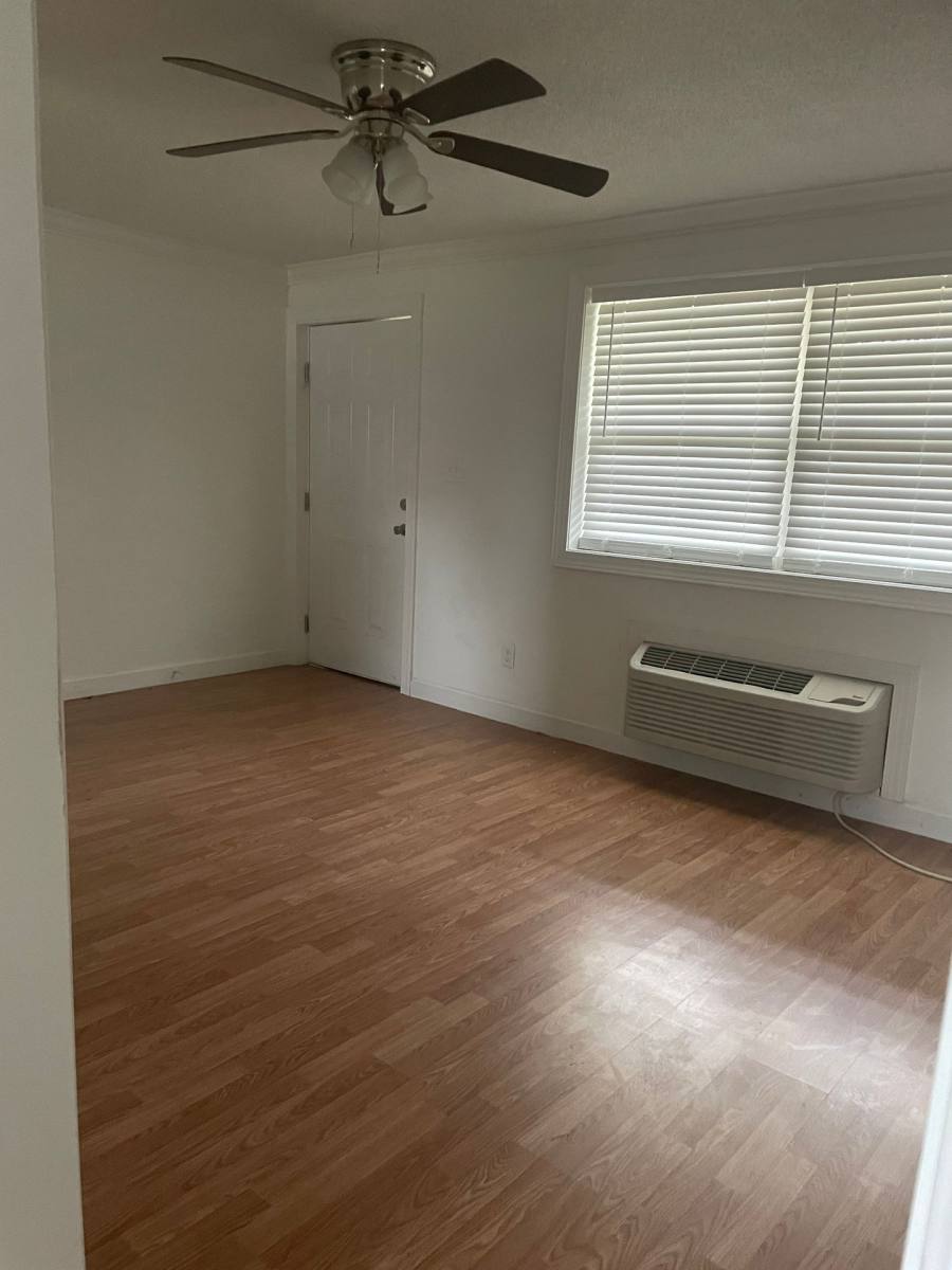 Apartment for rent at 815 W Buford St, Gaffney, SC 29341