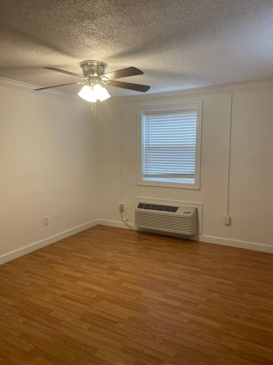 Apartment for rent at 815 W Buford St, Gaffney, SC 29341