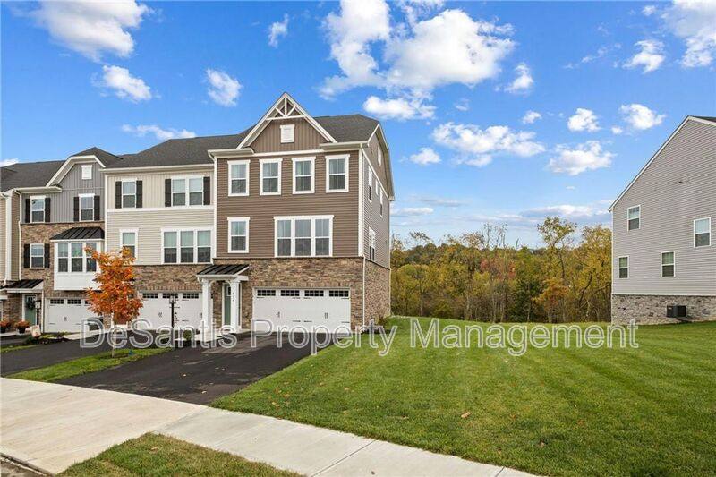 Townhouse for rent at 416 Scharberry Lane, Mars, PA 16046