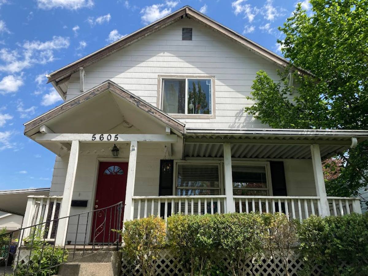 House for rent at 5605 N Bowdoin St, Portland, OR 97203