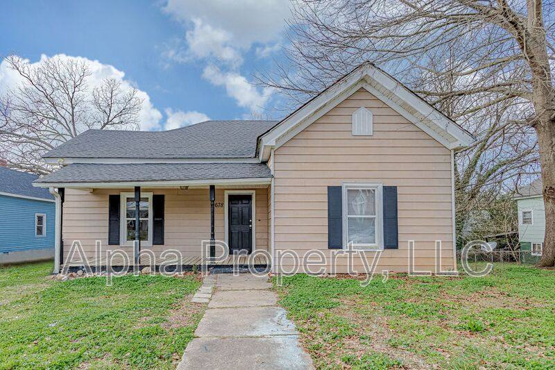 House for rent at 678 N Liberty St, Spartanburg, SC 29303