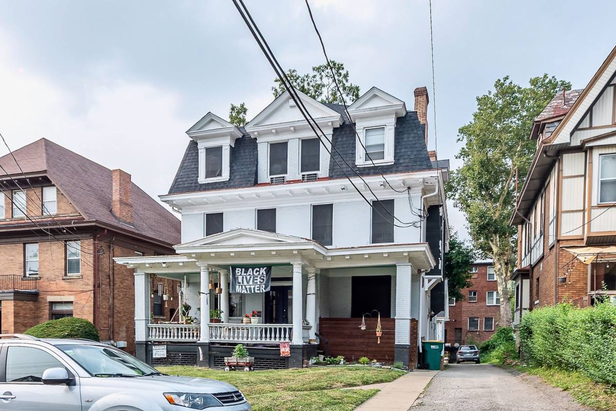 Apartment for rent at 5855 Darlington Rd, Pittsburgh, PA 15217