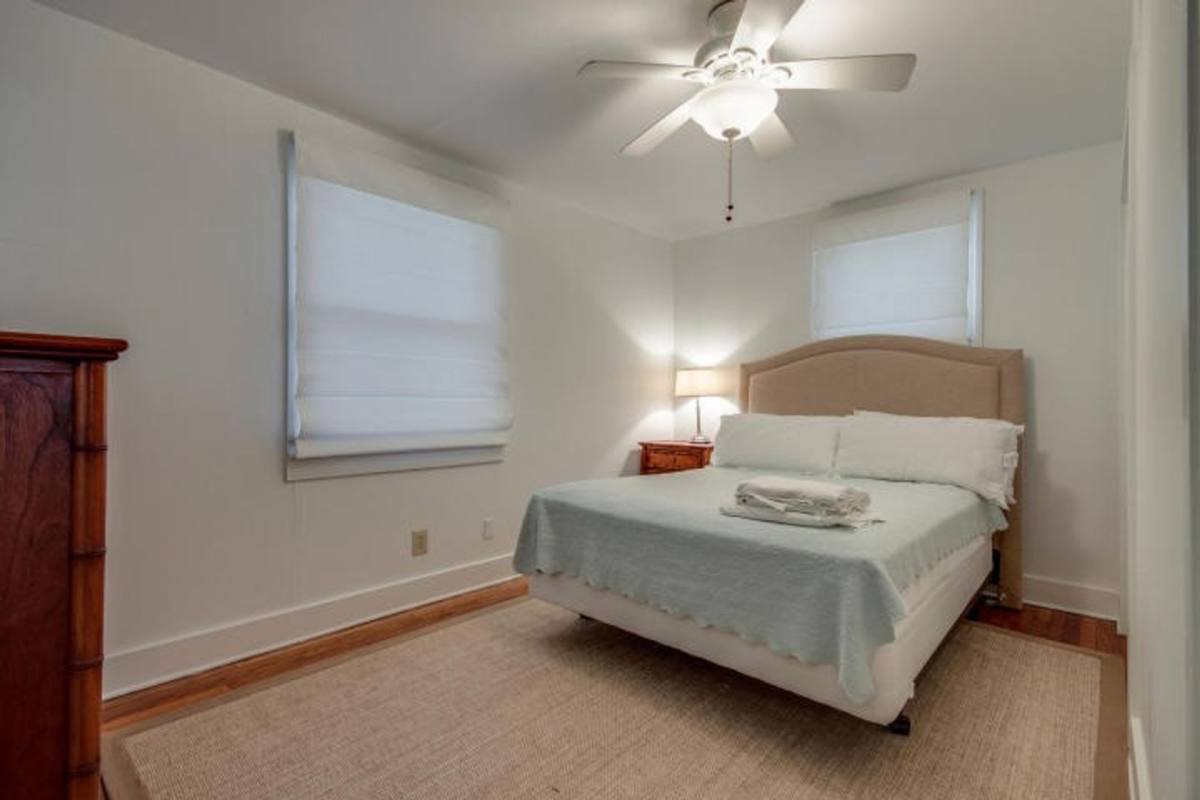 Apartment for rent at 36 Charlotte St, Charleston, SC 29403