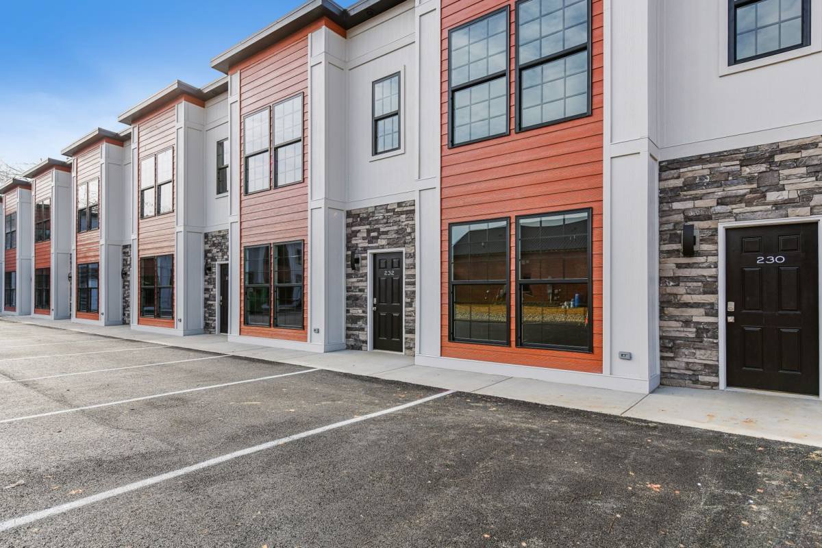Apartment for rent at 230-252 Windsor St, South Hill, VA 23970