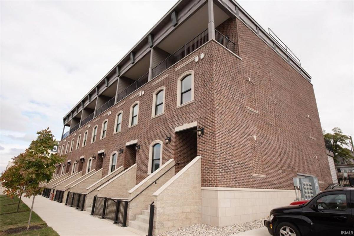Condo for rent at 201 S 4th St, Lafayette, IN 47901