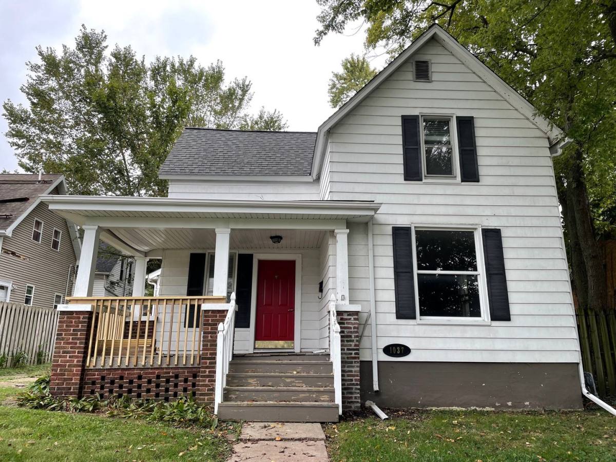 House for rent at 1037 E Front St, Bloomington, IL 61701