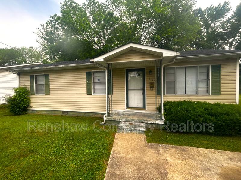 House for rent at 109 McLin St, Humboldt, TN 38343