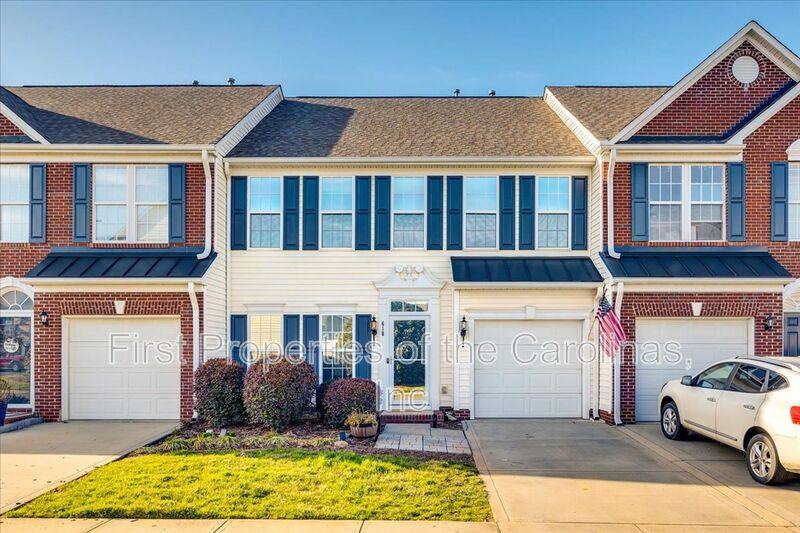 Townhouse for rent at 618 Bayou Circle, Clover, SC 29710