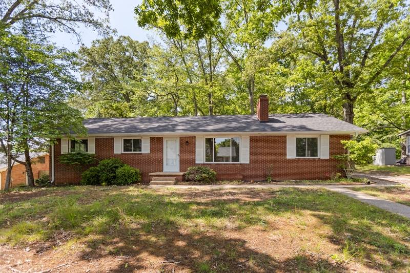 House for rent at 905 W 6th Ave, Lenoir City, TN 37771