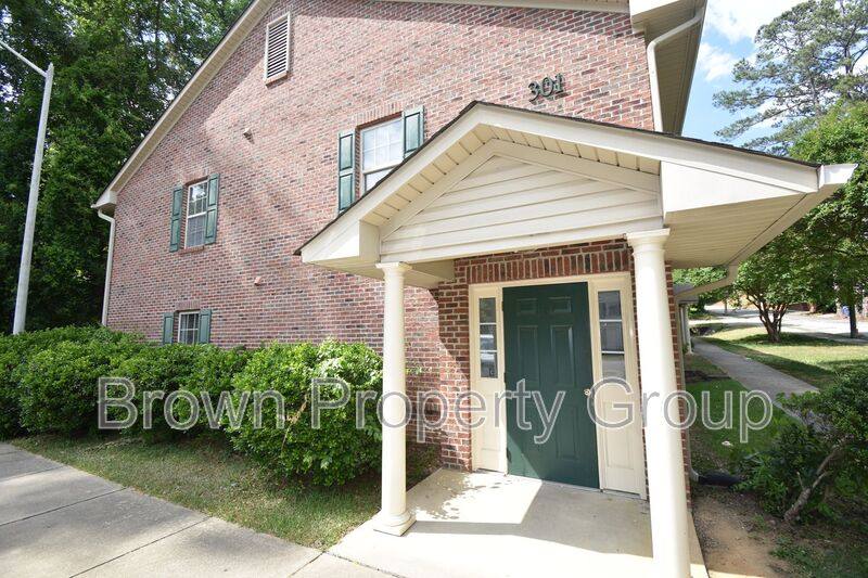 Apartment for rent at 301-100 Hinsdale Ave, Fayetteville, NC 28305