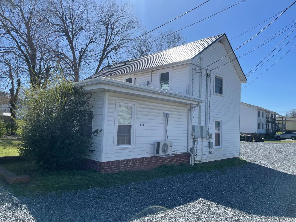 Apartment for rent at 236-238-240-242 S Main St, Randleman, NC 27317