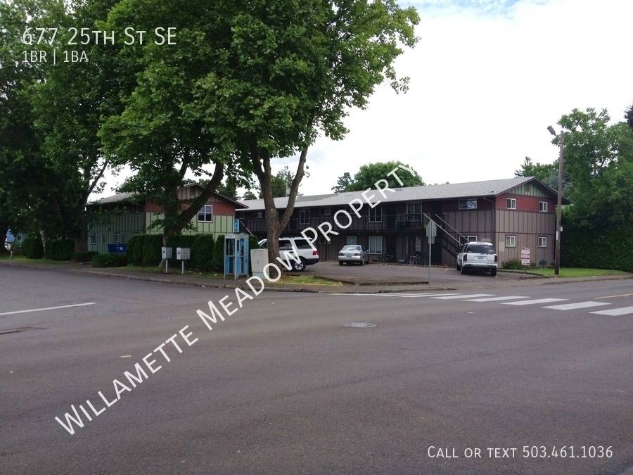 Apartment for rent at 677 25th St SE, Salem, OR 97301