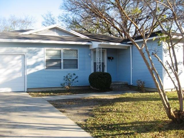 House for rent at 1104 Jefferis Ave, Killeen, TX 76543
