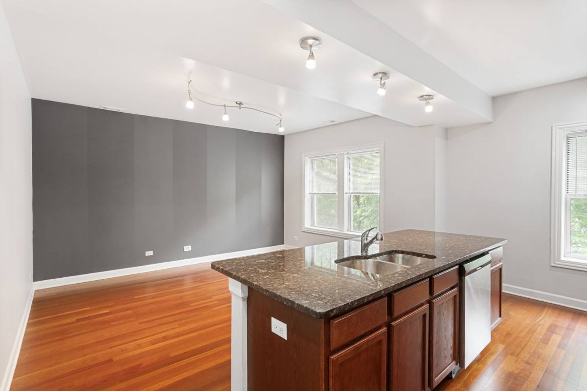 Apartment for rent at 7357-67 N Ashland Ave, Chicago, IL 60626