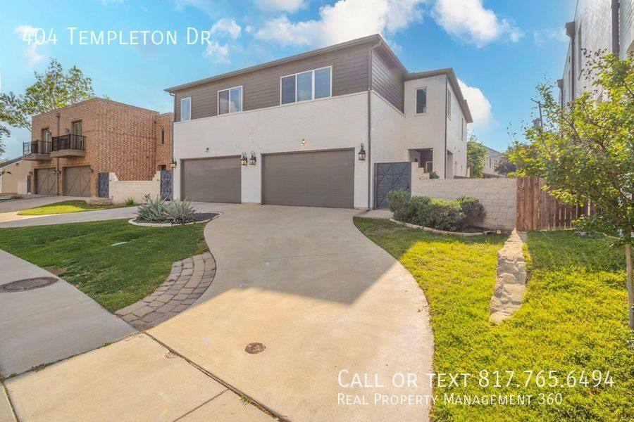 Townhouse for rent at 404 Templeton Dr, Fort Worth, TX 76107