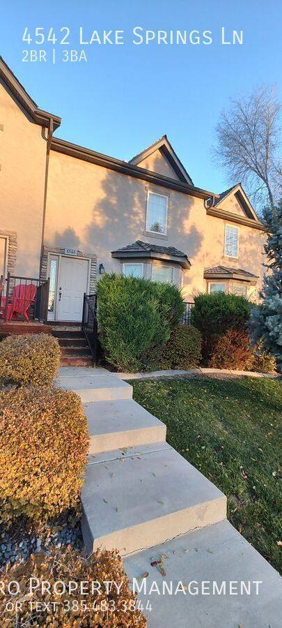 Townhouse for rent at 4542 Lake Springs Lane, Salt Lake City, UT 84117