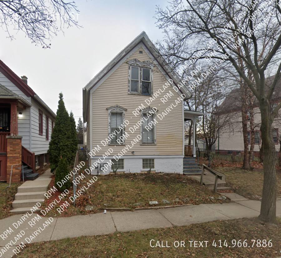 House for rent at 2564 N 15th St, Milwaukee, WI 53206