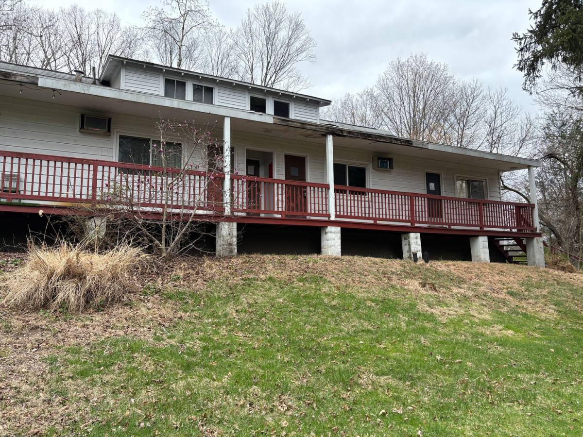 Apartment for rent at 1328 Dreher Ave, Stroudsburg, PA 18360