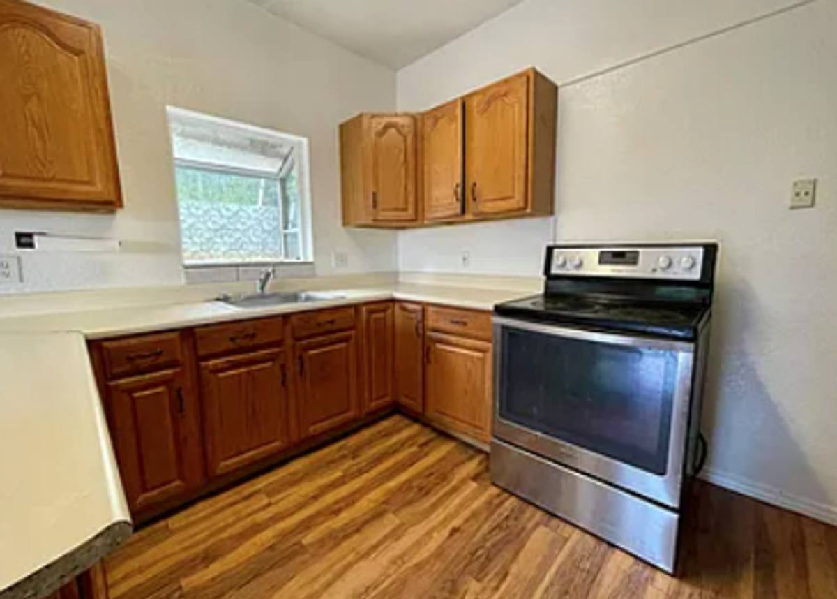 Apartment for rent at 34800 El Dorado St, Lake Elsinore, CA 92530
