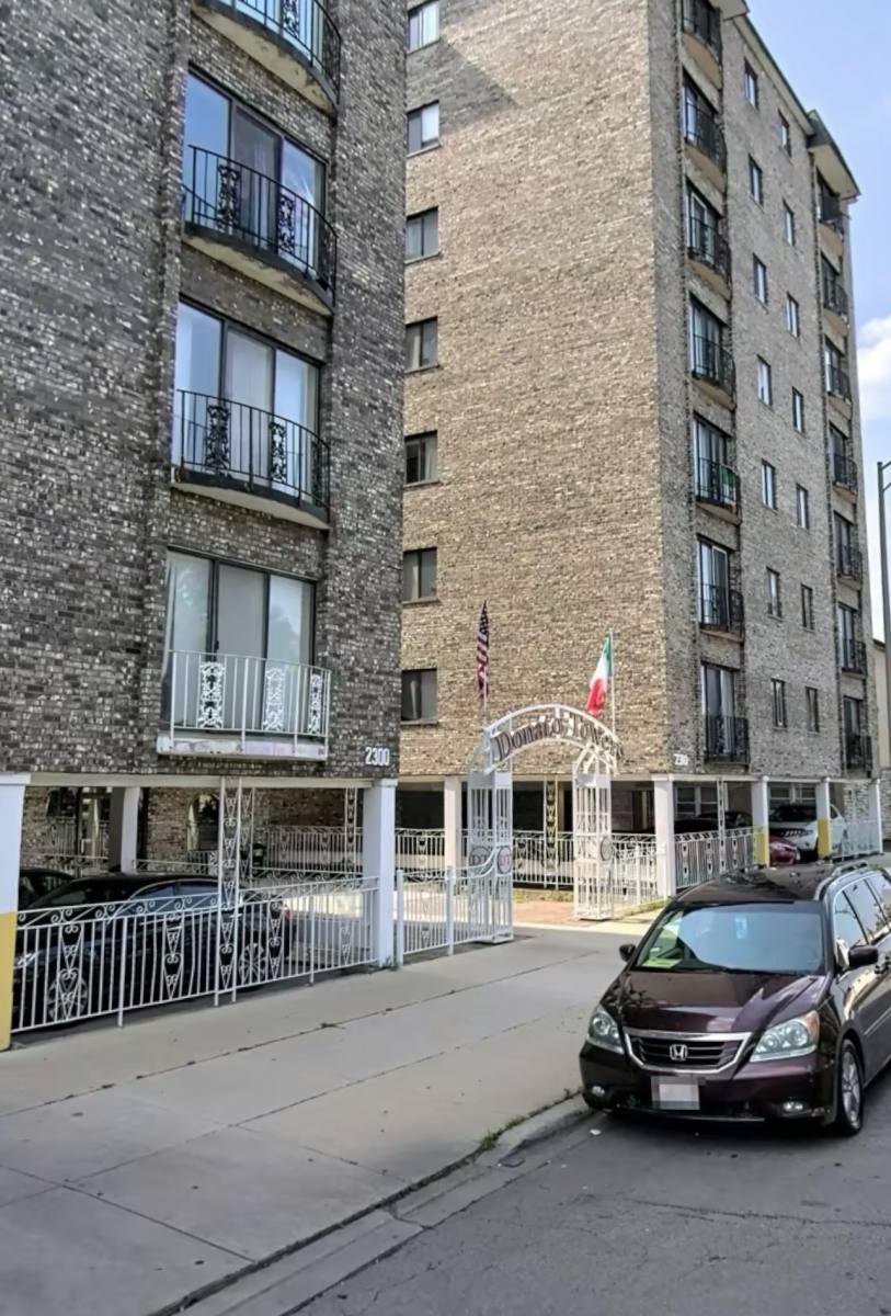 Apartment for rent at 2300-2310 N Harlem Ave, Elmwood Park, IL 60707