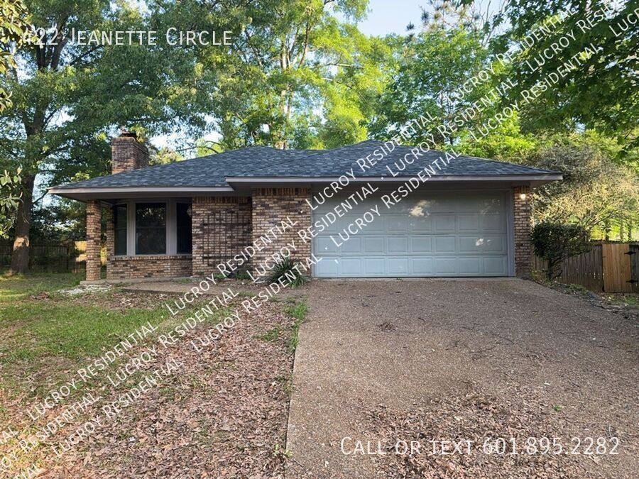 House for rent at 422 Jeanette Circle, Jackson, MS 39212