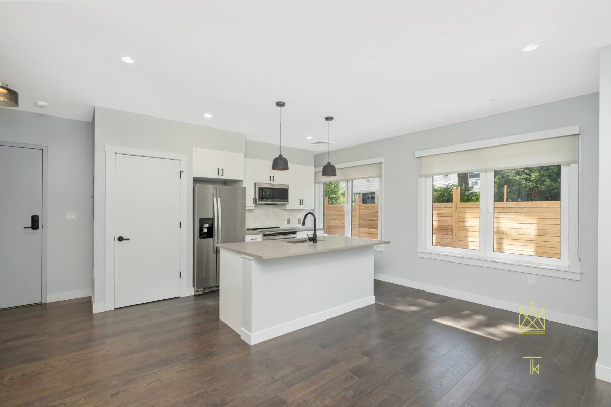 Apartment for rent at 54 Auburn St #102, Brookline, MA 02446