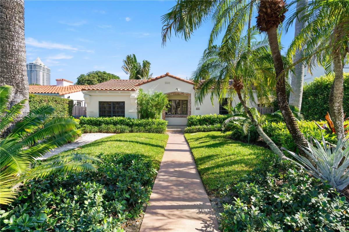 House for rent at 4531 Sheridan Ave #SF, Miami Beach, FL 33140