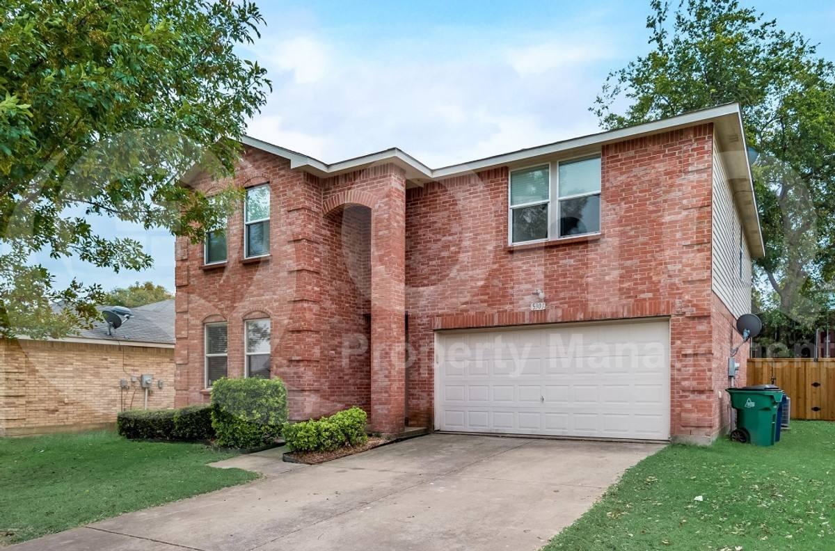 House for rent at 5301 Mountain Pointe Dr, McKinney, TX 75071