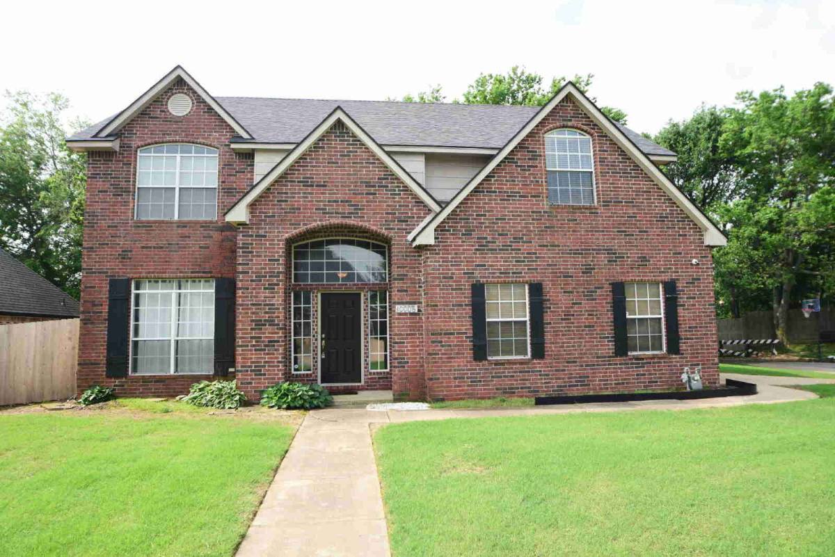 House for rent at 10006 E 85th Place S, Tulsa, OK 74133