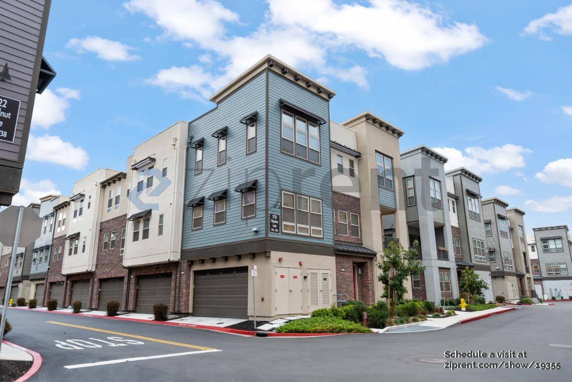 Townhouse for rent at 1752 Hazelnut Lane, Milpitas, CA 95035