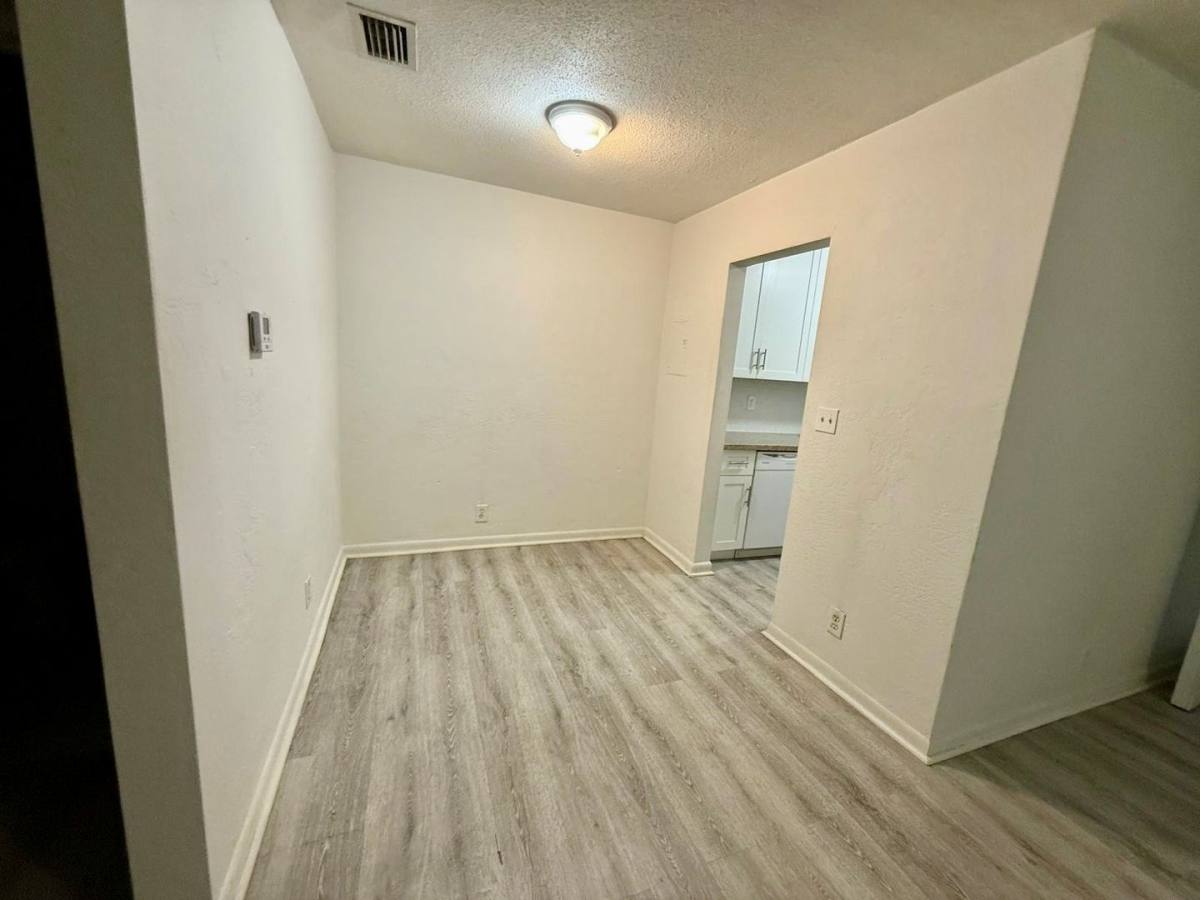 500 E Country Club Circle, Fort Lauderdale, FL 33317