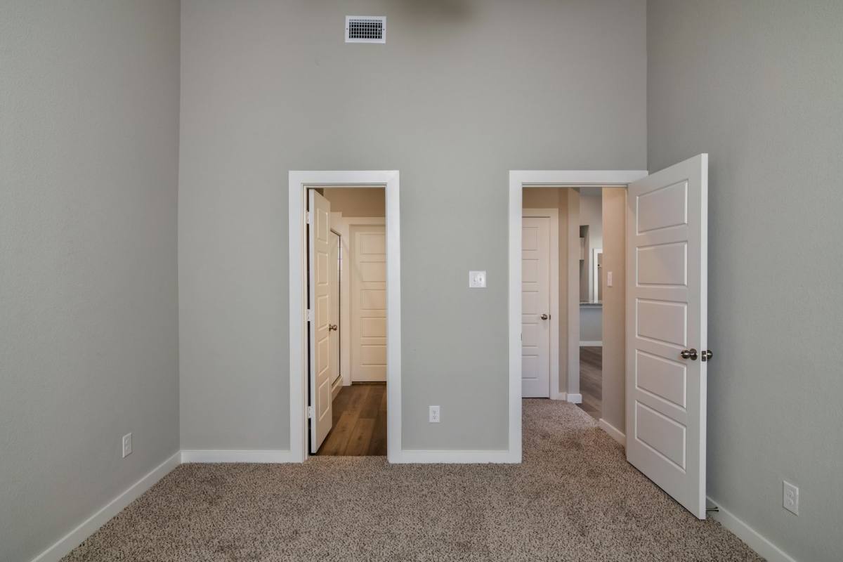 Townhouse for rent at 731 Harvest Moon Dr, Venus, TX 76084