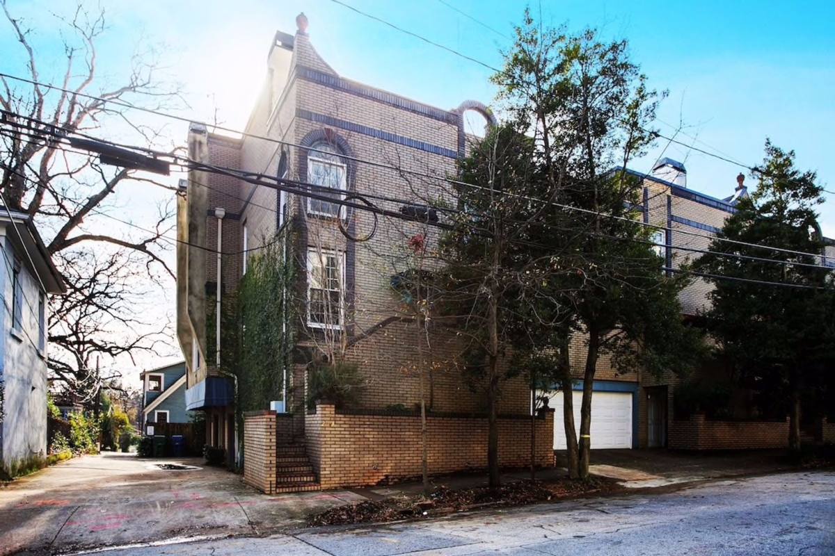 Townhouse for rent at 201 5th St, Atlanta, GA 30308