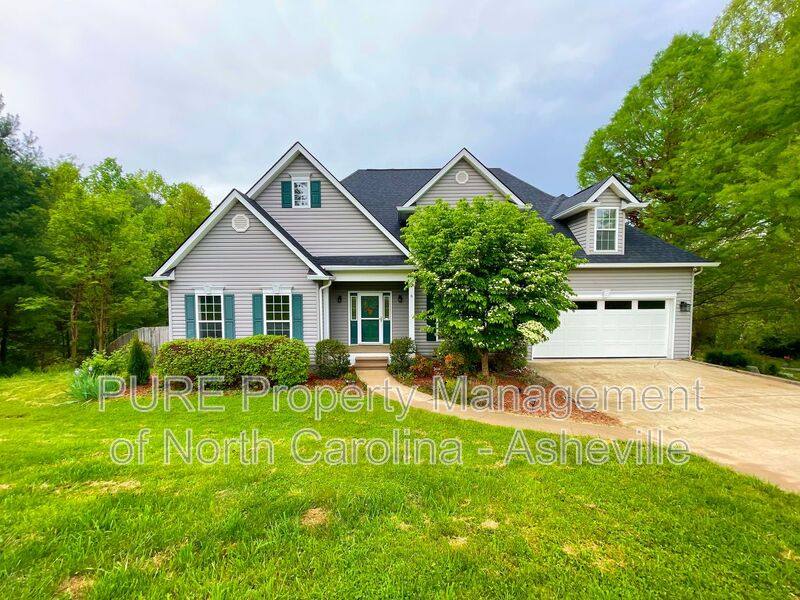 House for rent at 6 Strawberry Lane, Weaverville, NC 28787
