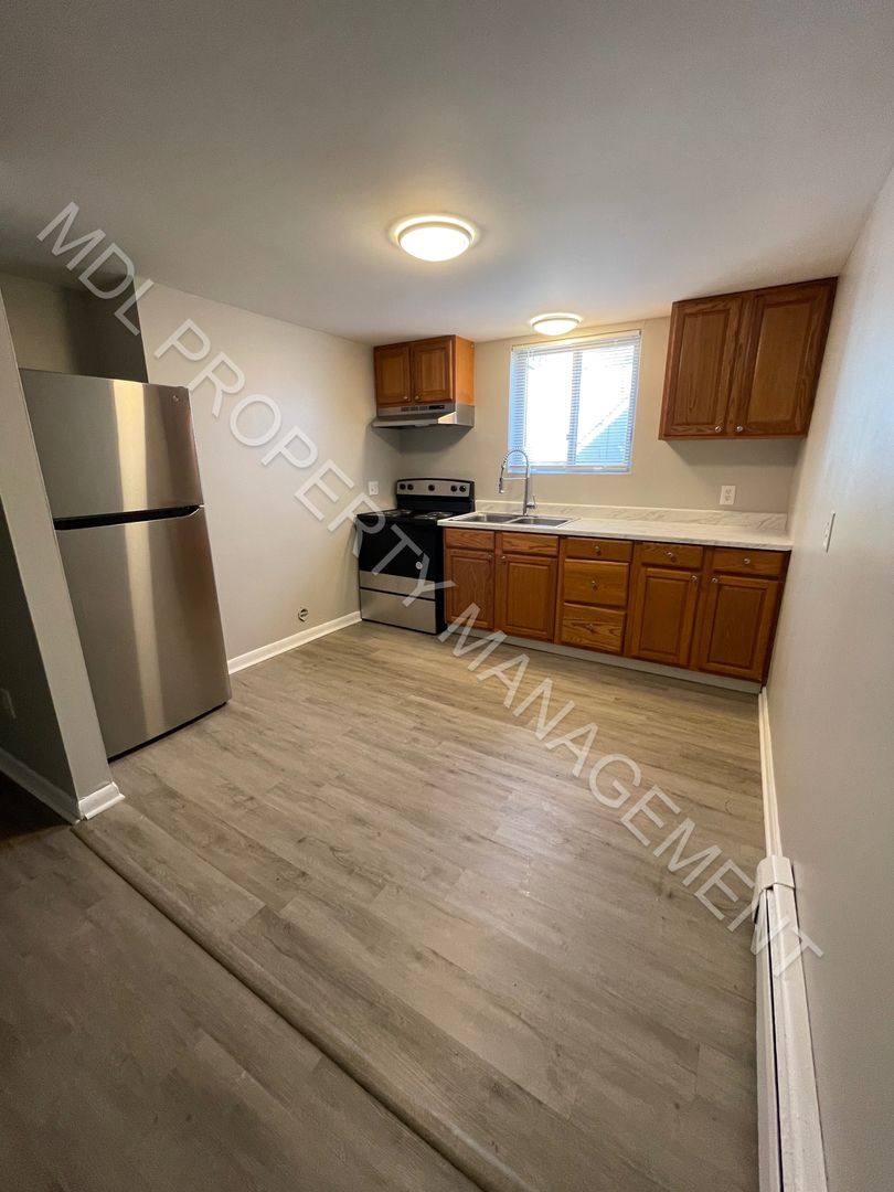 Apartment for rent at 4545 Woodbridge Ave, Bay City, MI 48706