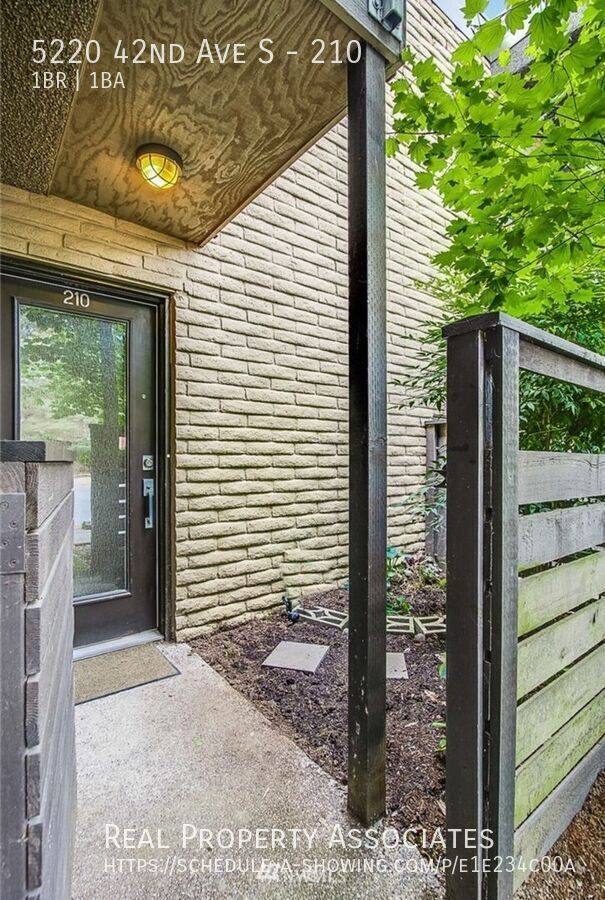 Condo for rent at 5220 42nd Ave S #210, Seattle, WA 98118
