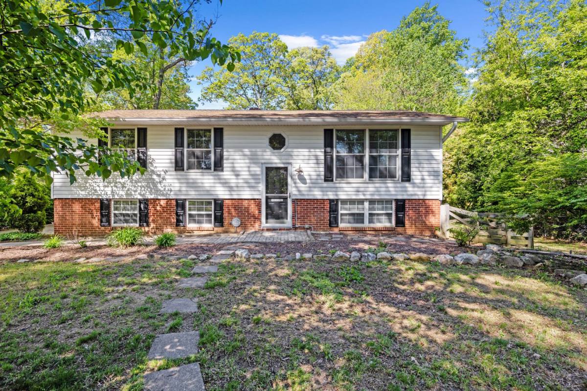 House for rent at 328 Edgemere Dr, Annapolis, MD 21403