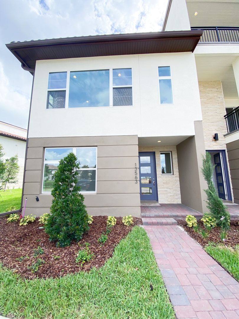 Townhouse for rent at 13563 Larkton Lane, Orlando, FL 32832