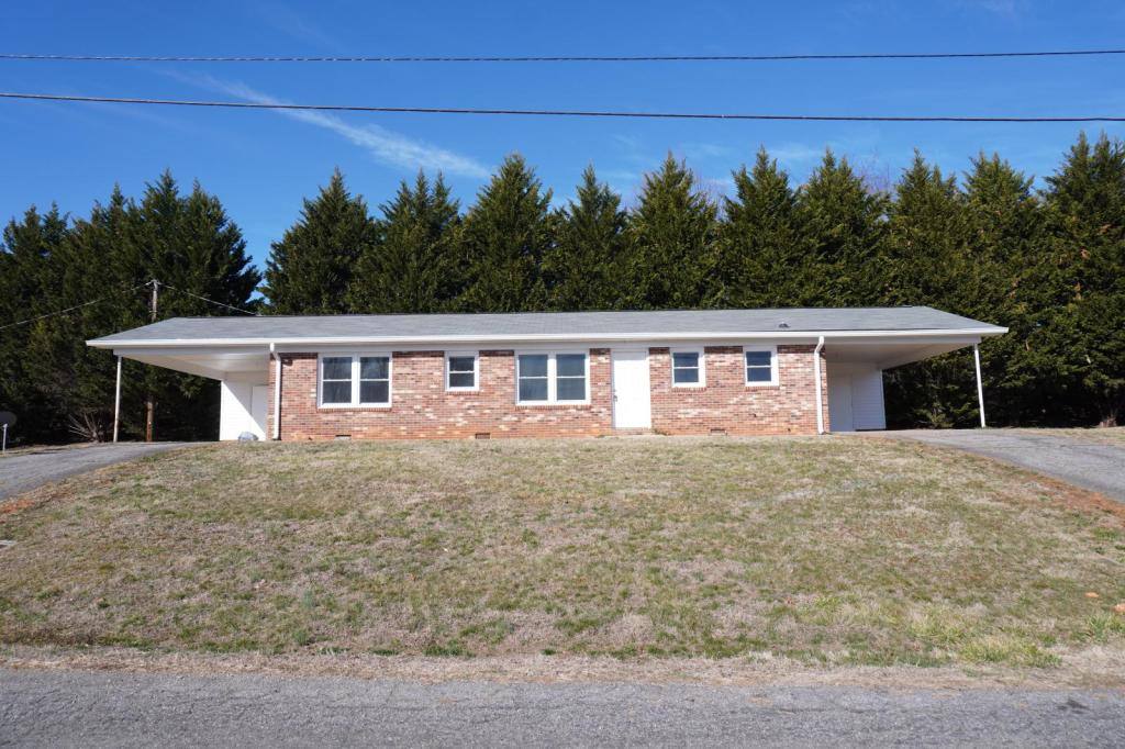 House for rent at 151 Village Dr #1406, Millers Creek, NC 28651