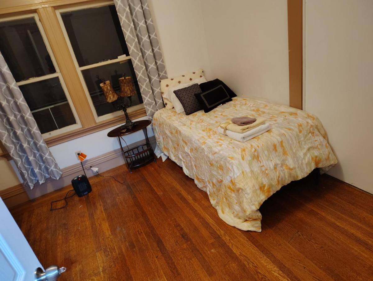Apartment for rent at 2438 Ha #ROOM 3, Berkeley, CA 94709