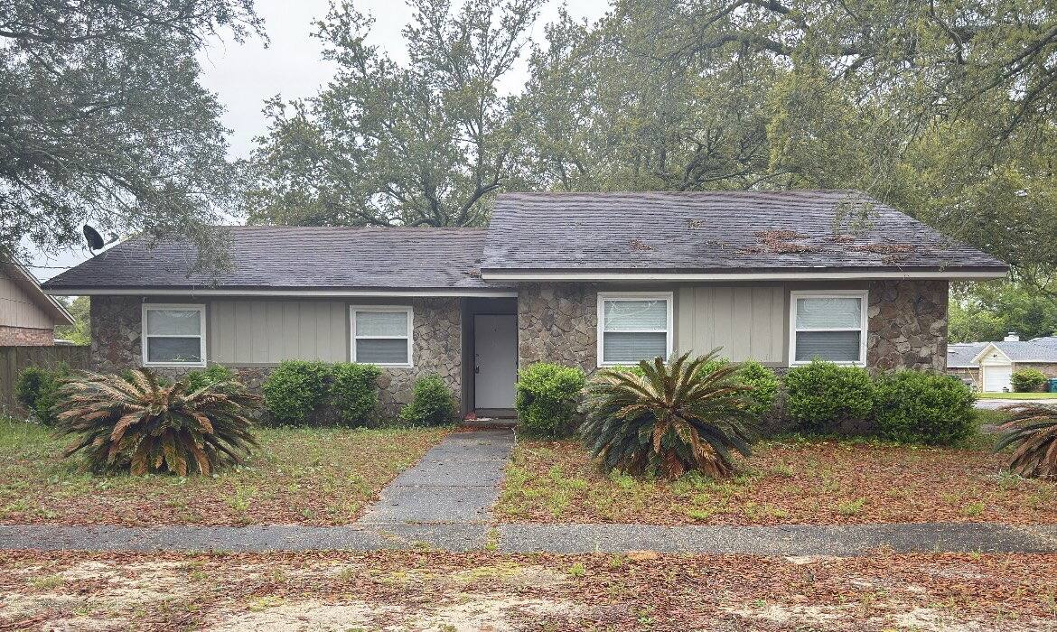 House for rent at 717 Clark Dr, Fort Walton Beach, FL 32547