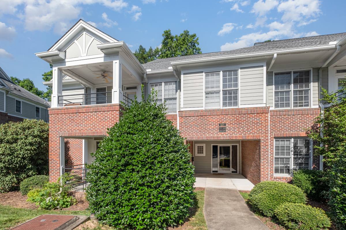 Condo for rent at 524 Aberdeen Dr #524-1, Chapel Hill, NC 27516